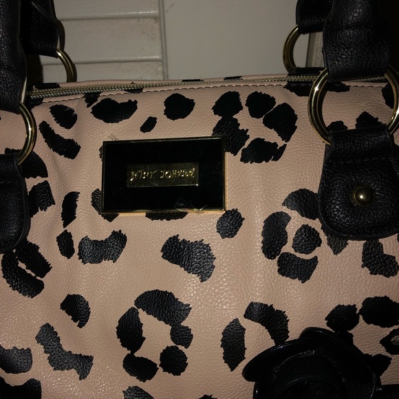 Purse - Picture 2 of 7